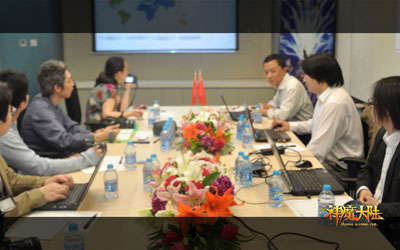 图片: 图2：竺琦与多国媒体亲切交流.jpg